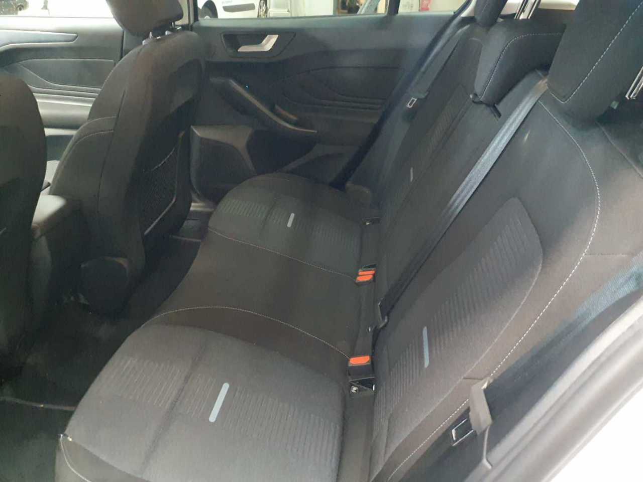 Ford Focus Turnier 1.5 EcoBlue Start-Stopp-System Aut. ACTIVE X 13