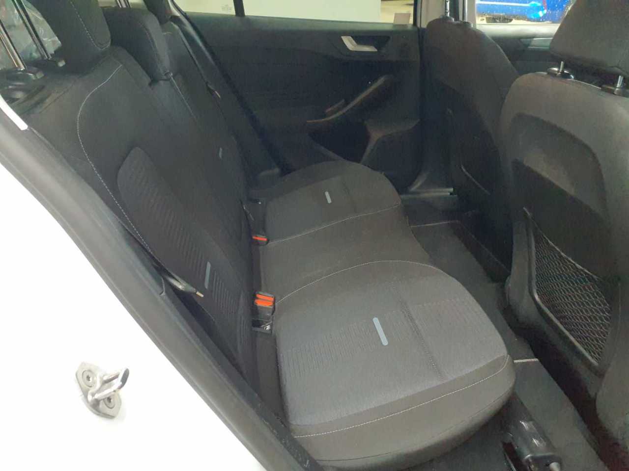Ford Focus Turnier 1.5 EcoBlue Start-Stopp-System Aut. ACTIVE X 14
