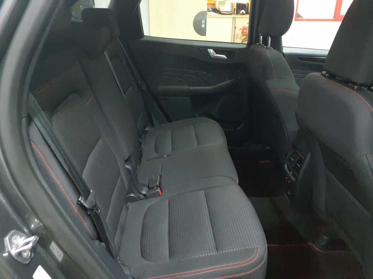 Ford Kuga 2.0 EcoBlue Hybrid ST-LINE 13