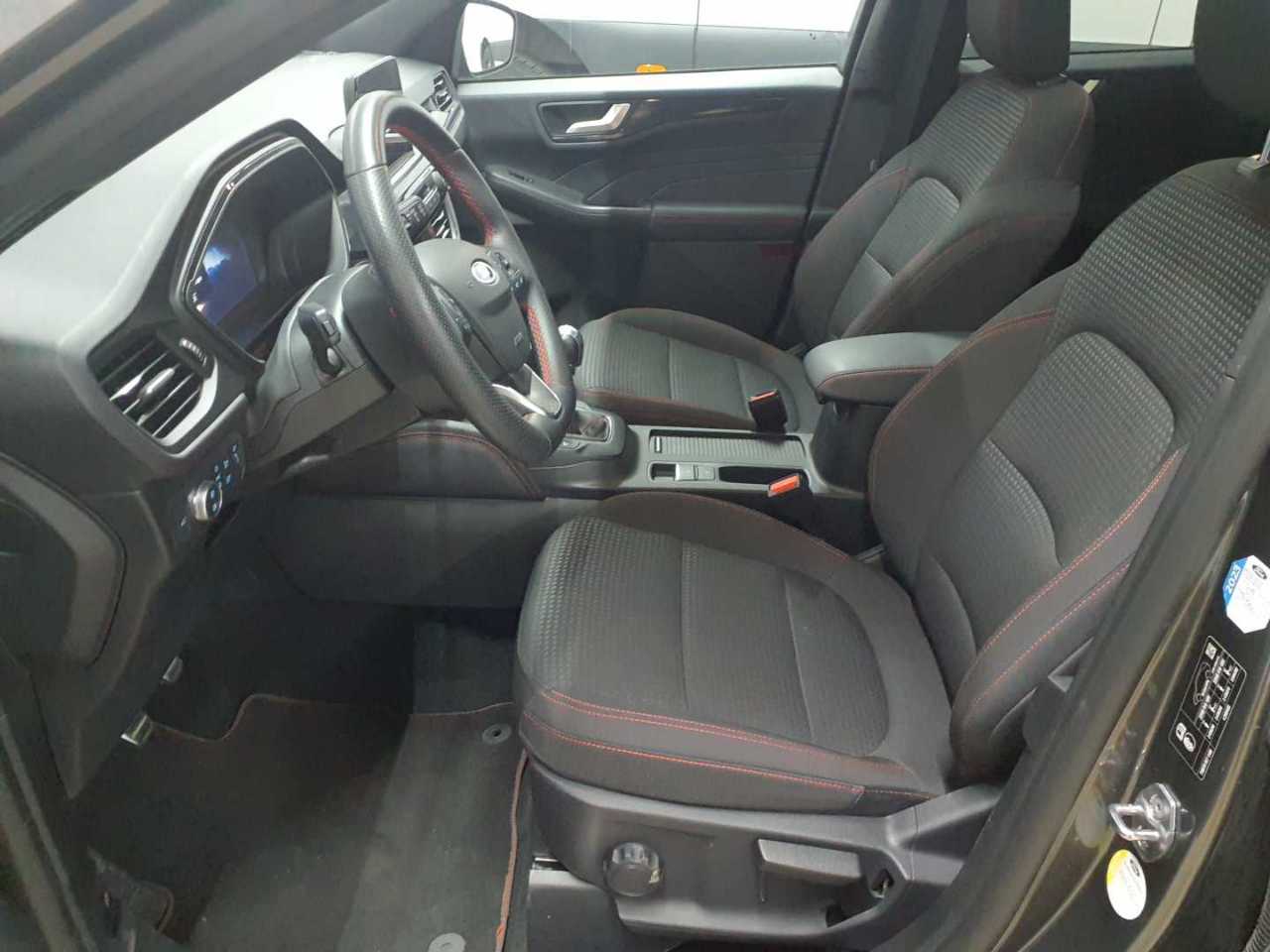 Ford Kuga 2.0 EcoBlue Hybrid ST-LINE 8
