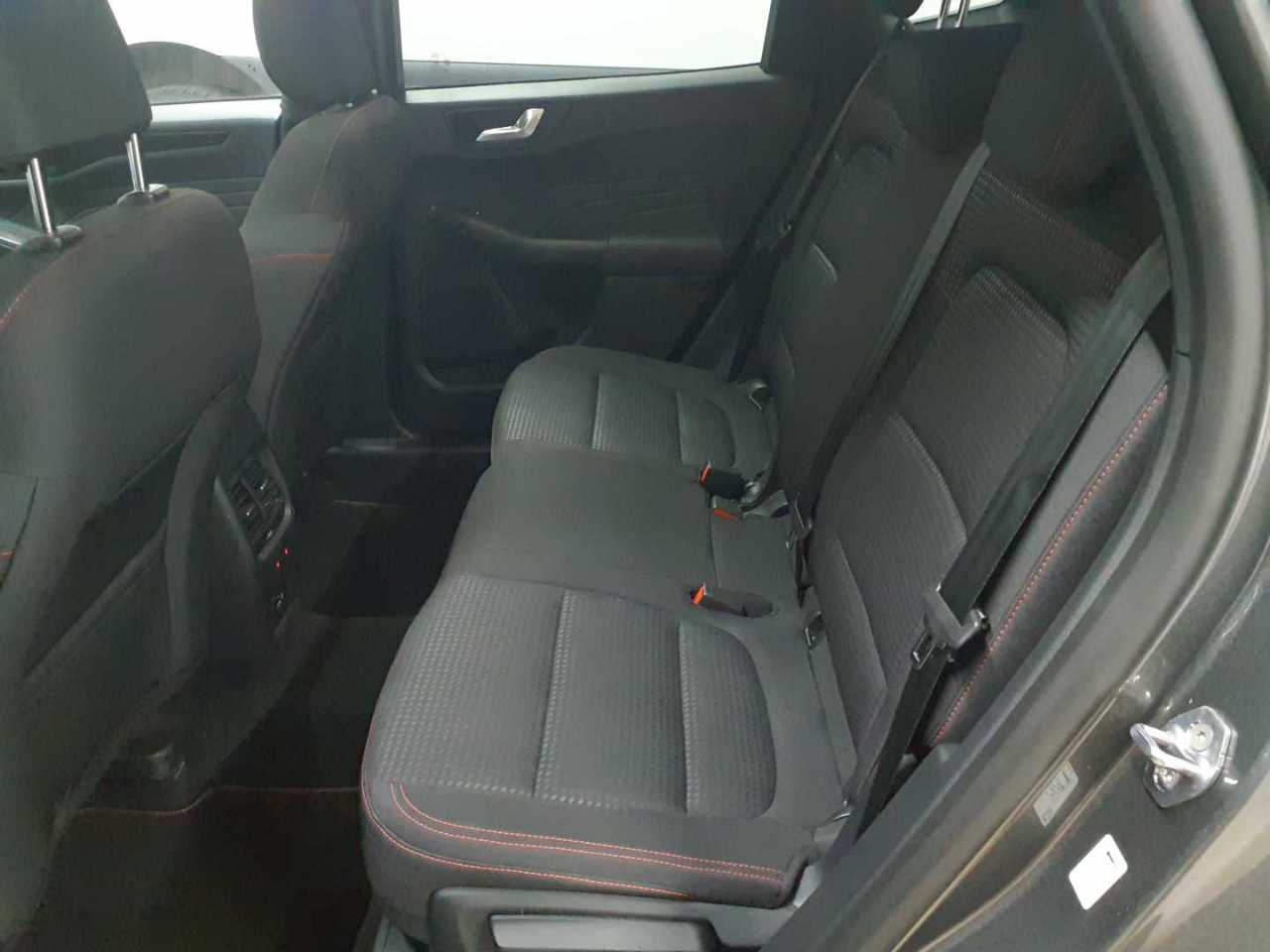 Ford Kuga 2.0 EcoBlue Hybrid ST-LINE 14