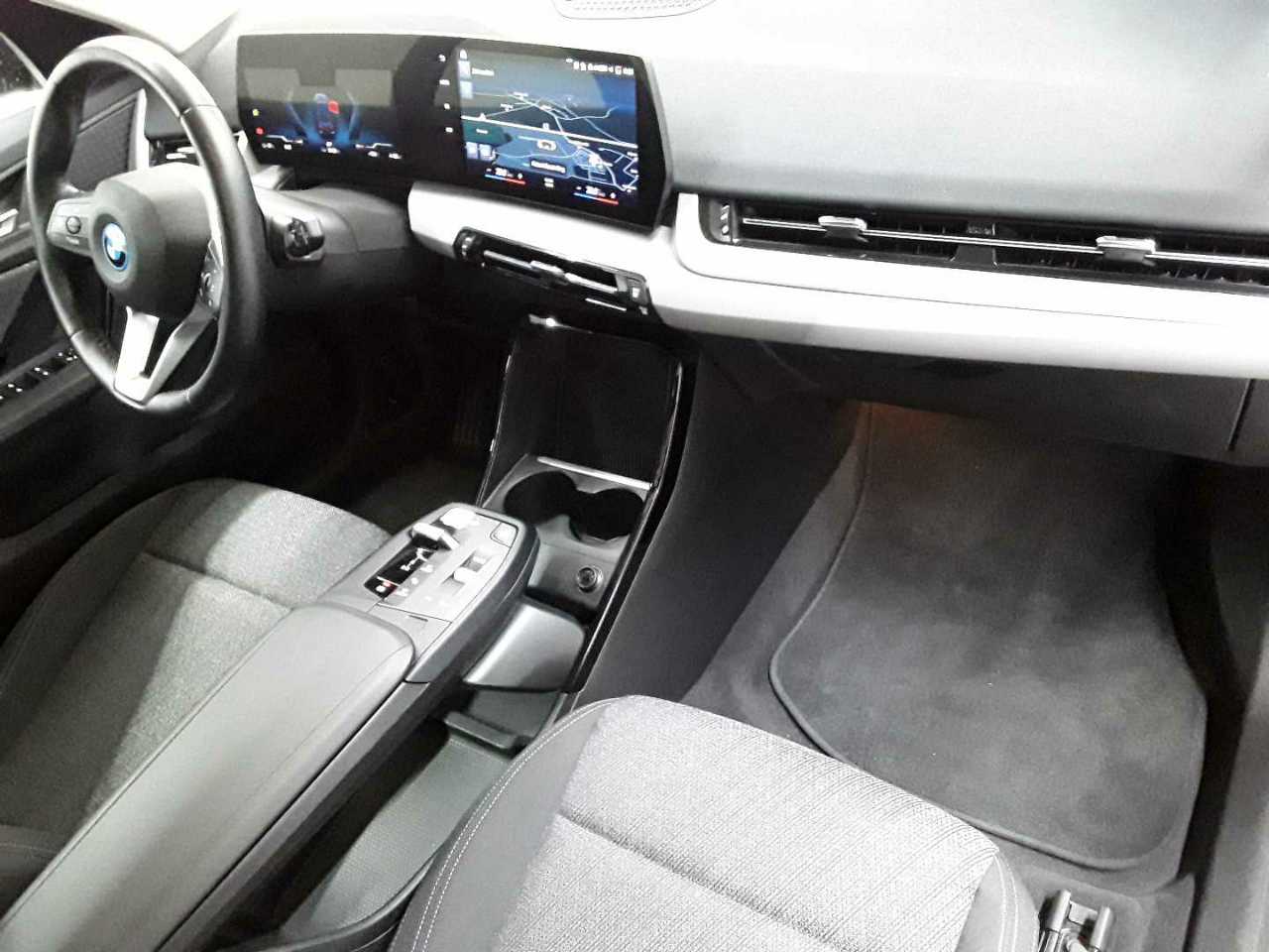 BMW iX1 xDrive30 9