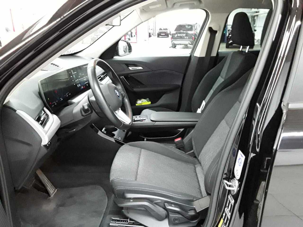 BMW iX1 xDrive30 7