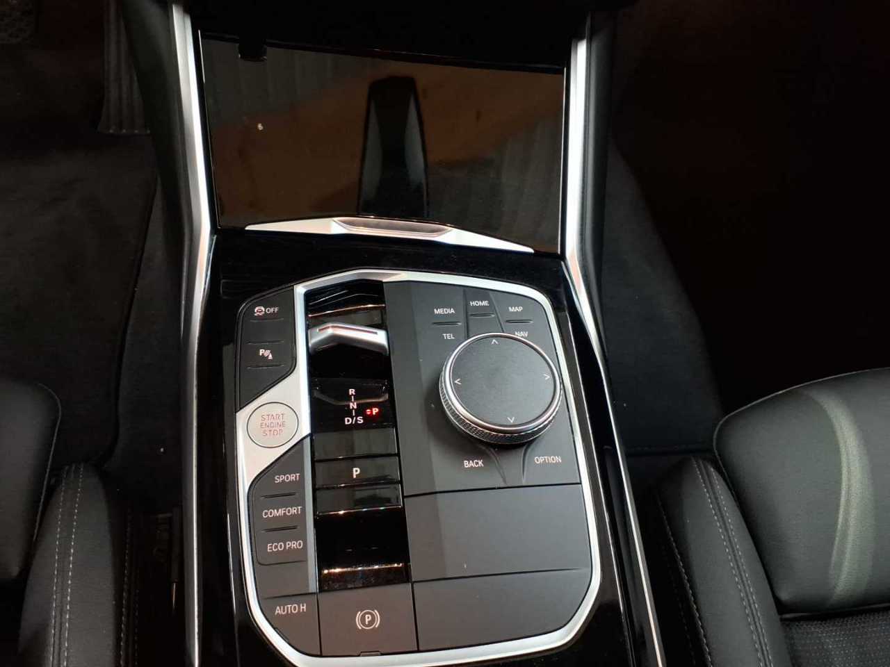 BMW 318d Touring Aut. 10