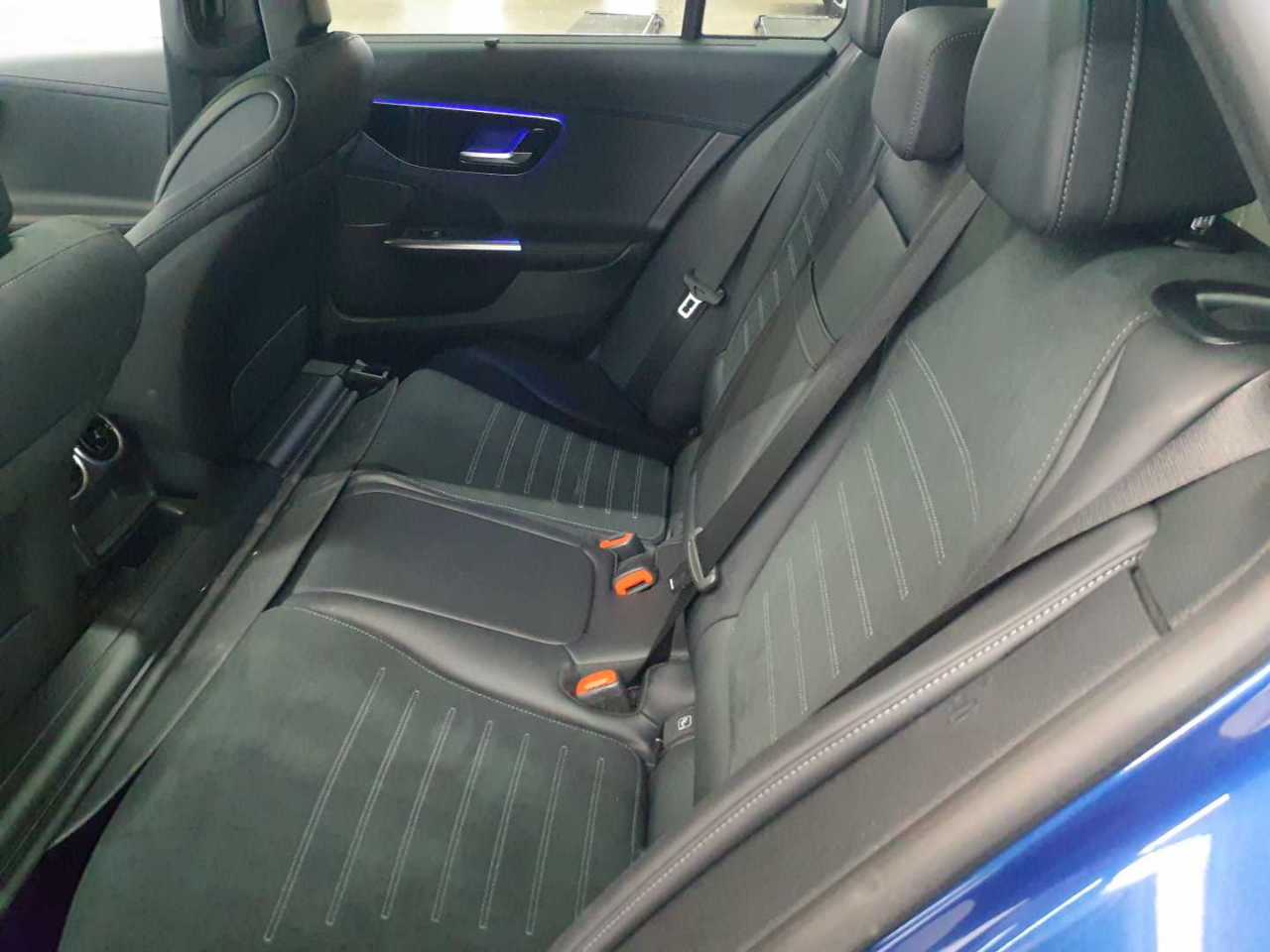 Mercedes-Benz C 220 d T 9G-TRONIC AMG Line 13