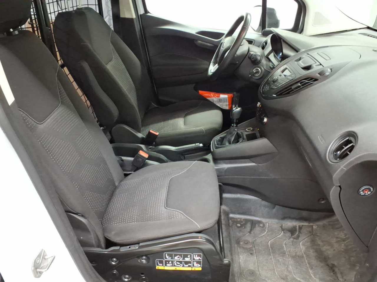 Ford Transit Courier S&S Trend 8