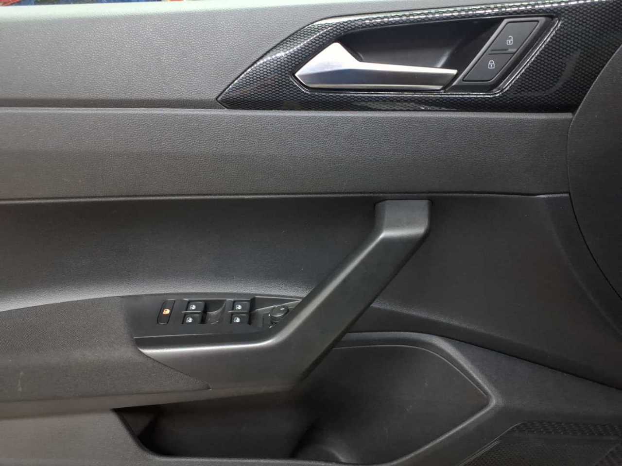 Volkswagen Polo 1.0 Life 18