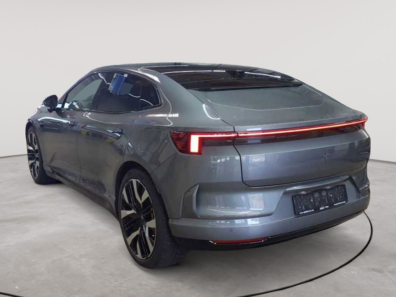 Polestar 4 Dual Motor 100kWh 5