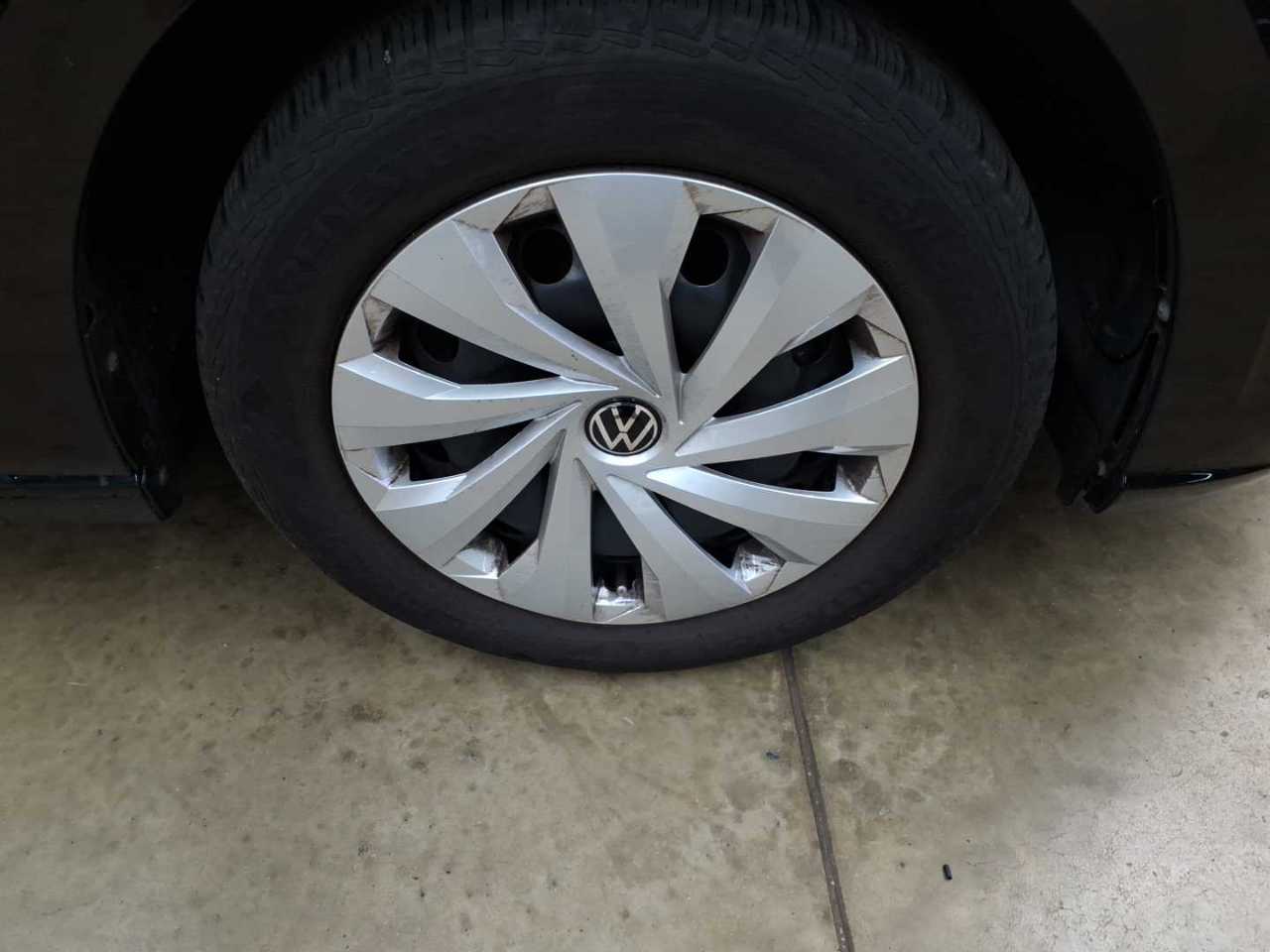 Volkswagen Polo 1.0 Life 16