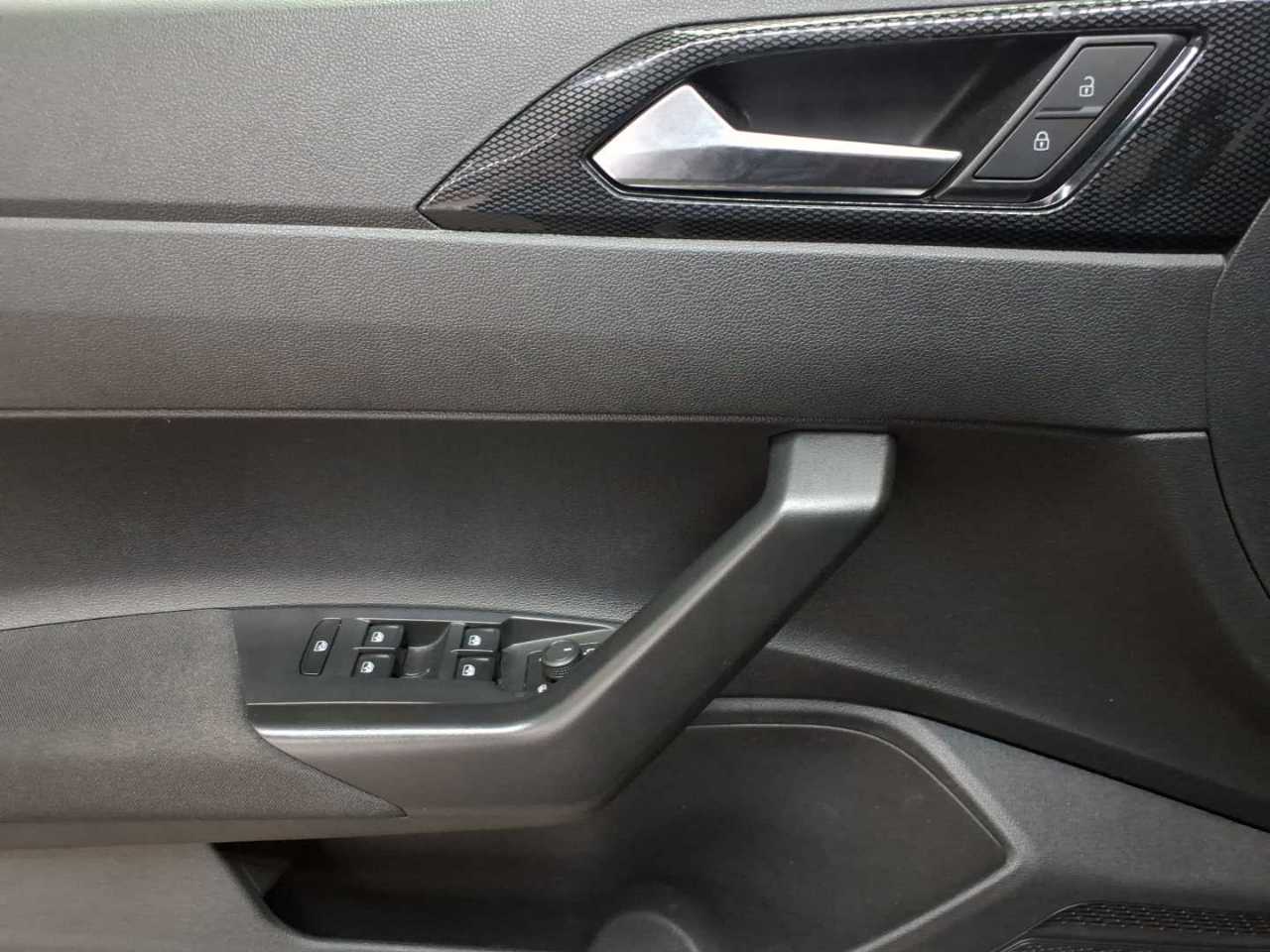 Volkswagen Polo 1.0 Life 18