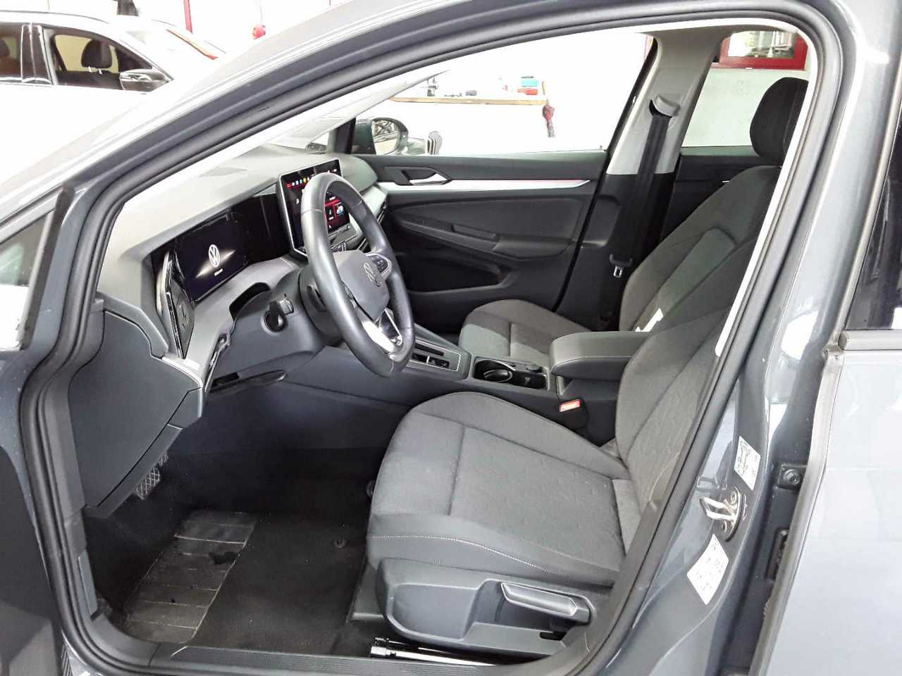 Volkswagen Golf Variant 1.5 eTSI OPF DSG Life 7