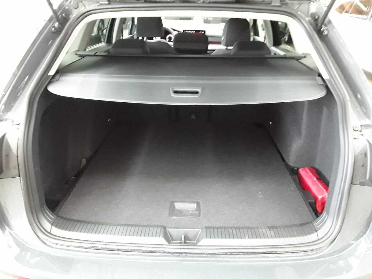 Volkswagen Golf Variant 1.5 eTSI OPF DSG Life 15