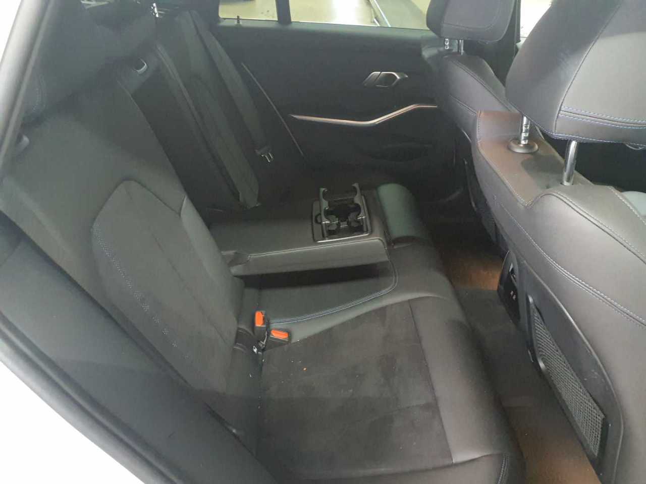 BMW 320d Touring Aut. 13