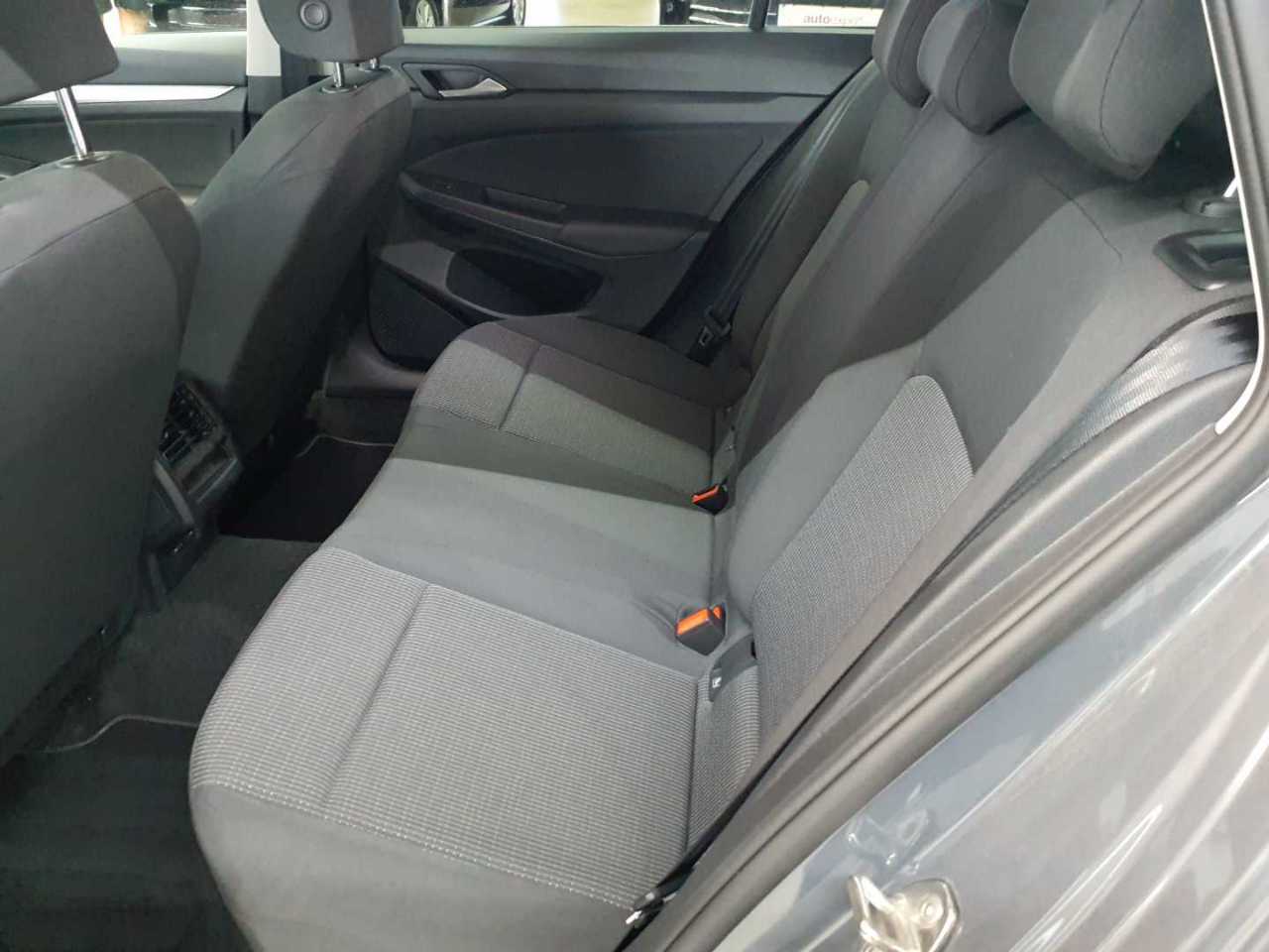 Volkswagen Golf Variant 2.0 TDI SCR 13