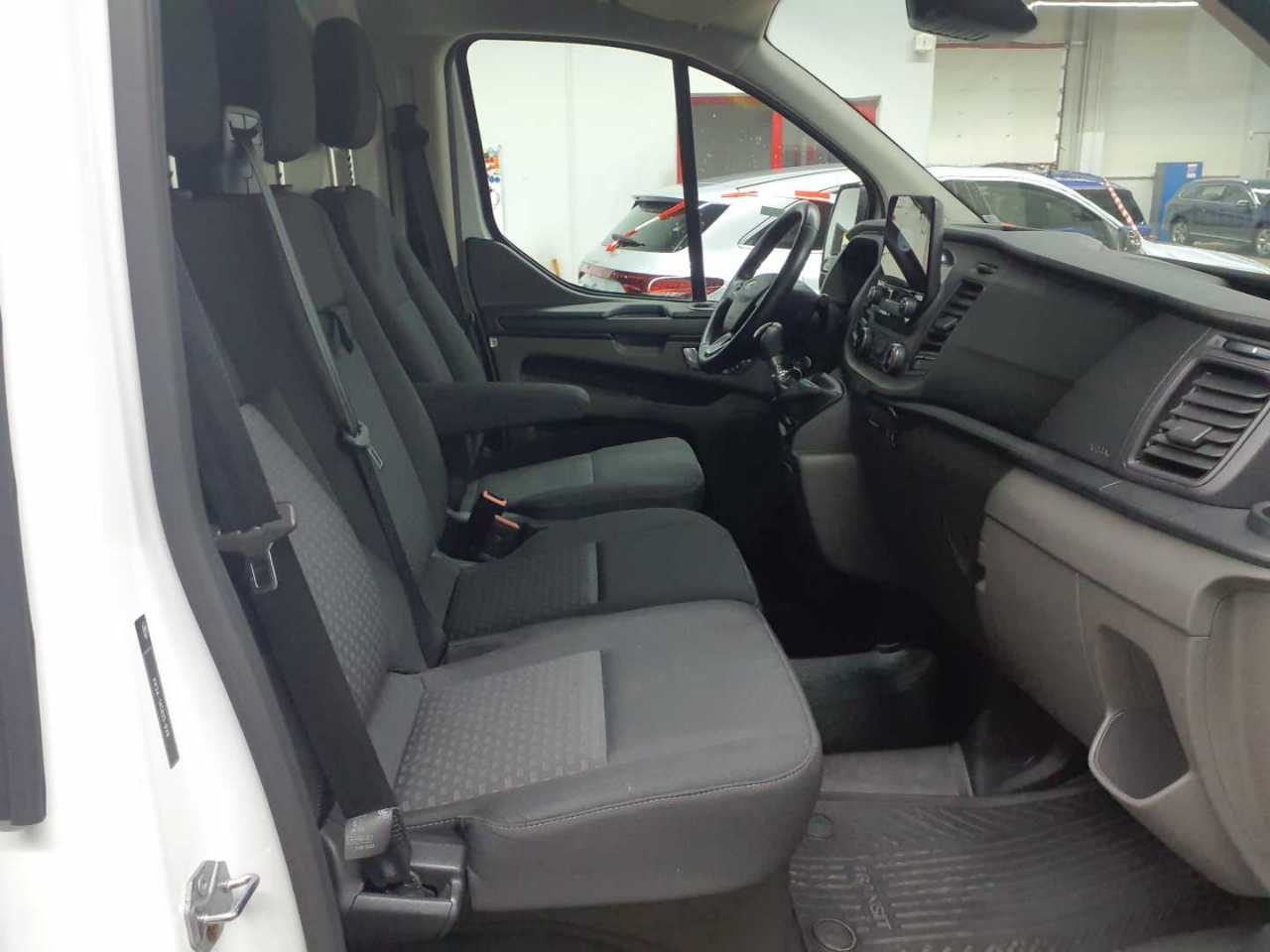 Ford Transit Custom 300 L1H1 LKW VA MH Trend 8