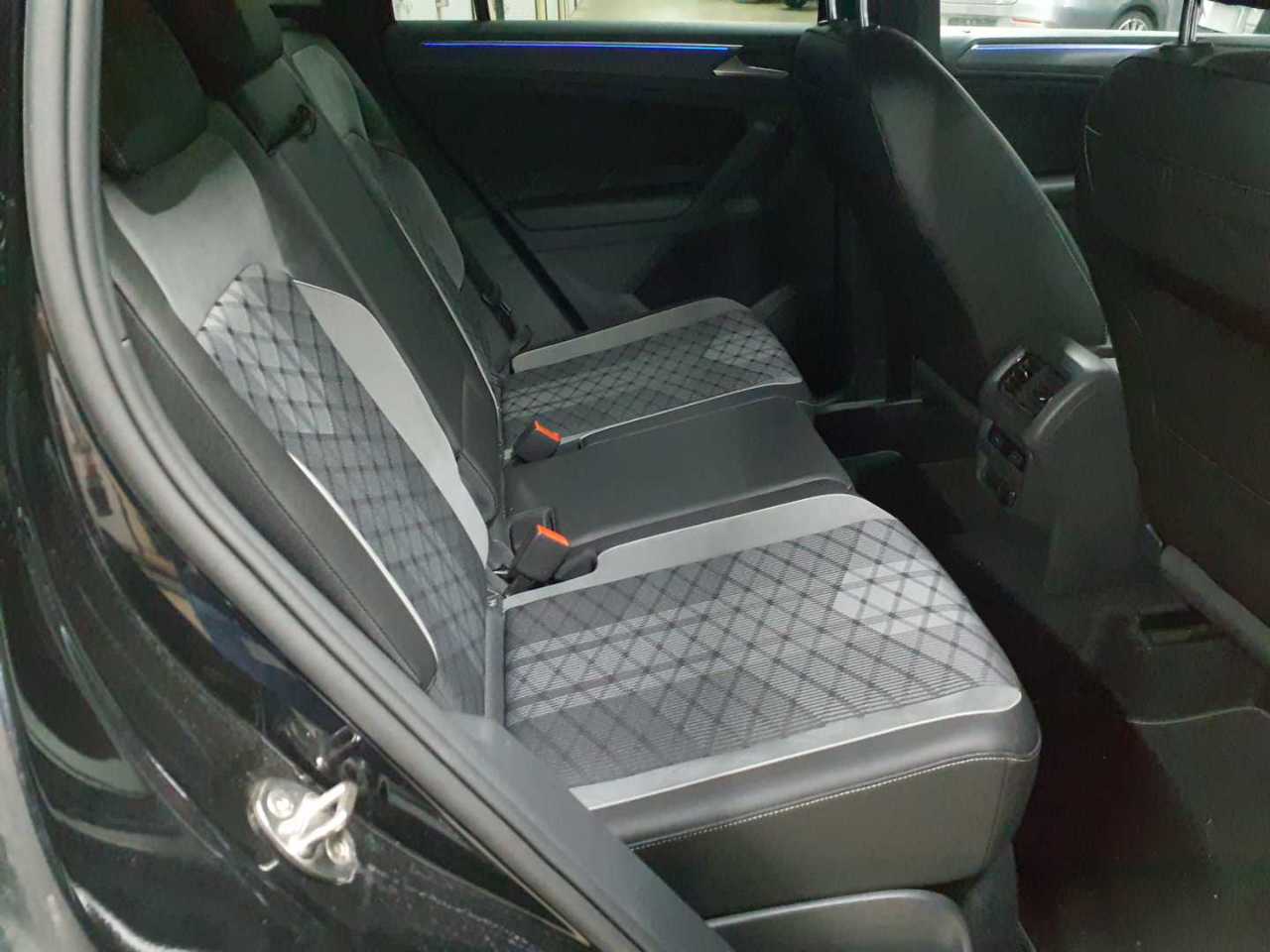 Volkswagen Tiguan 2.0 TDI SCR 4MOTION DSG R-Line 14