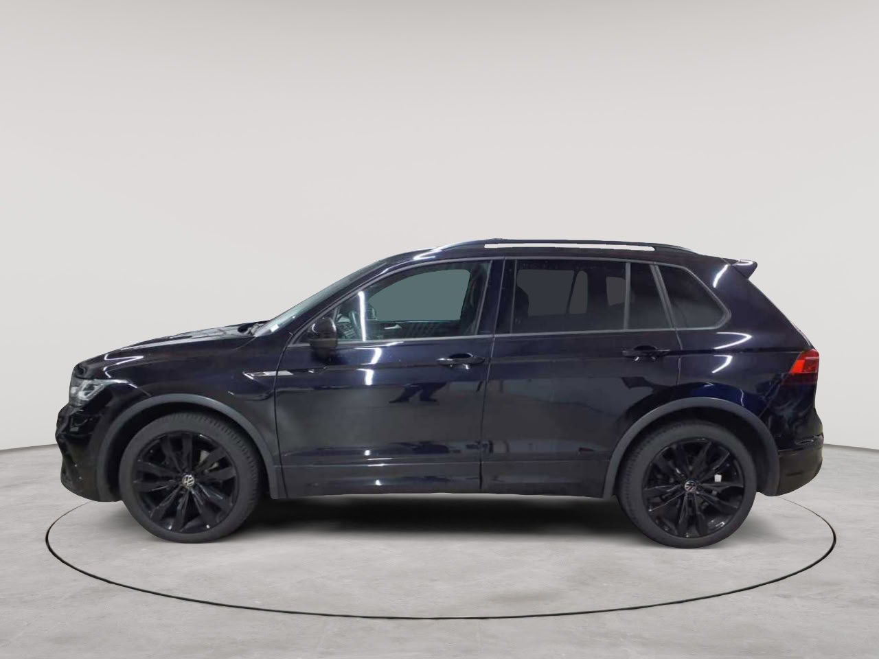 Volkswagen Tiguan 2.0 TDI SCR 4MOTION DSG R-Line 6