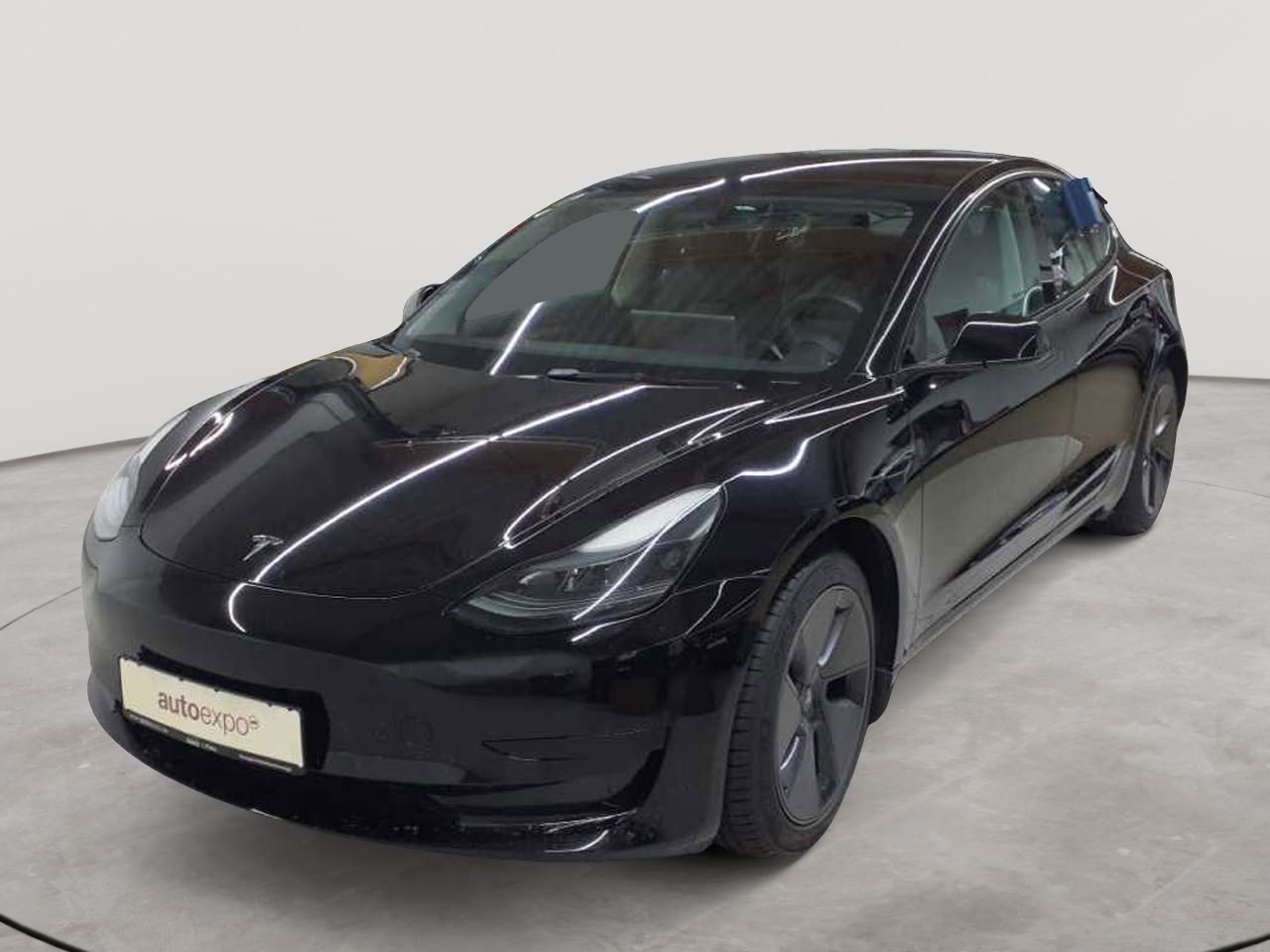 Tesla Model 3 RWD Hinterradantrieb 2