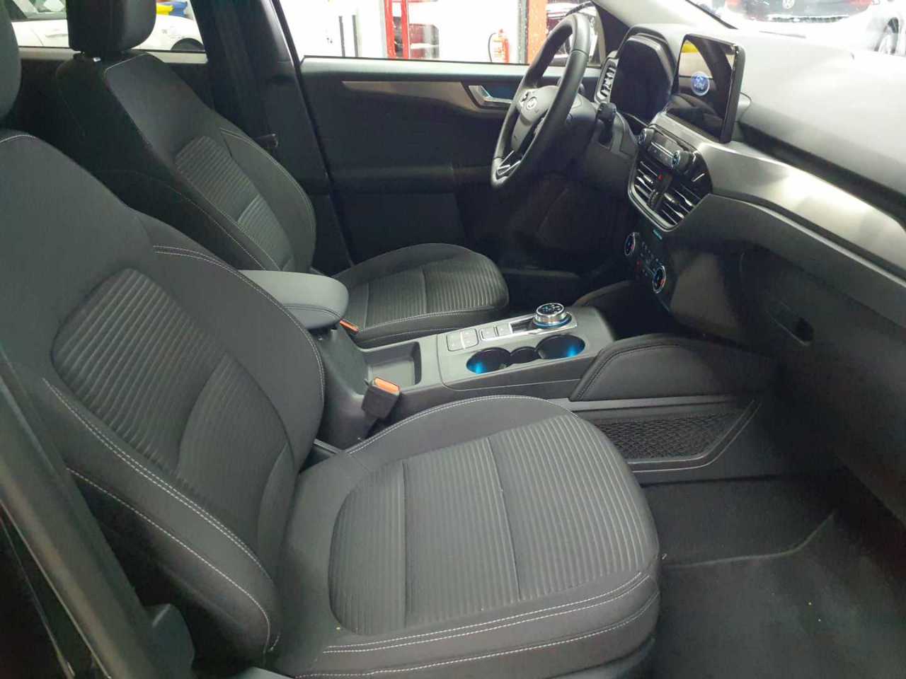 Ford Kuga 1.5 EcoBlue Aut. TITANIUM 8