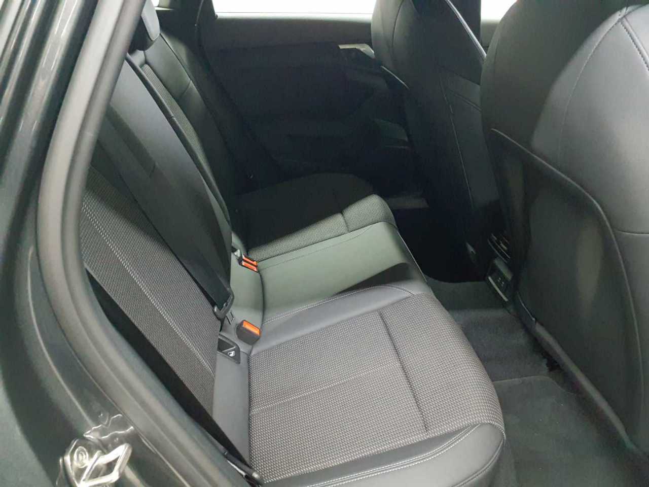Audi A3 35 TFSI Sportback S tronic S line 14