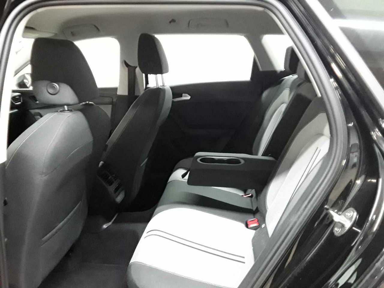 Seat Leon Sportstourer 2.0 TDI Style 13