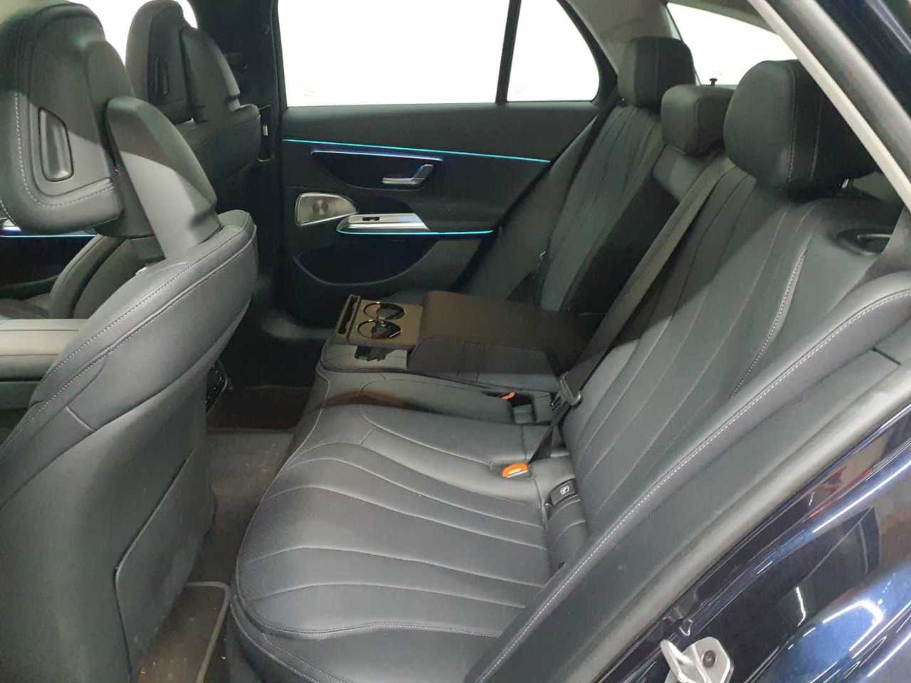 Mercedes-Benz E 450 d T 4Matic All-Terrain 9G-TRONIC 14