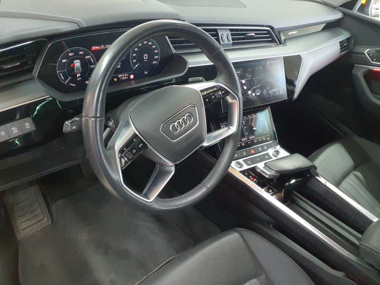 Audi Q8 e-tron Sportback 55 quattro advanced 9