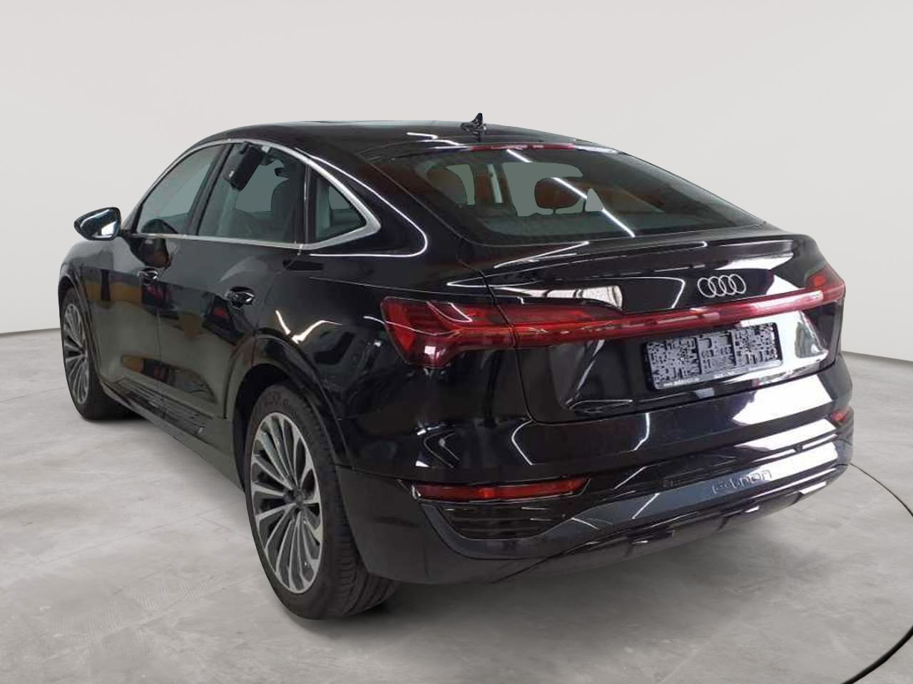 Audi Q8 e-tron Sportback 55 quattro advanced 5