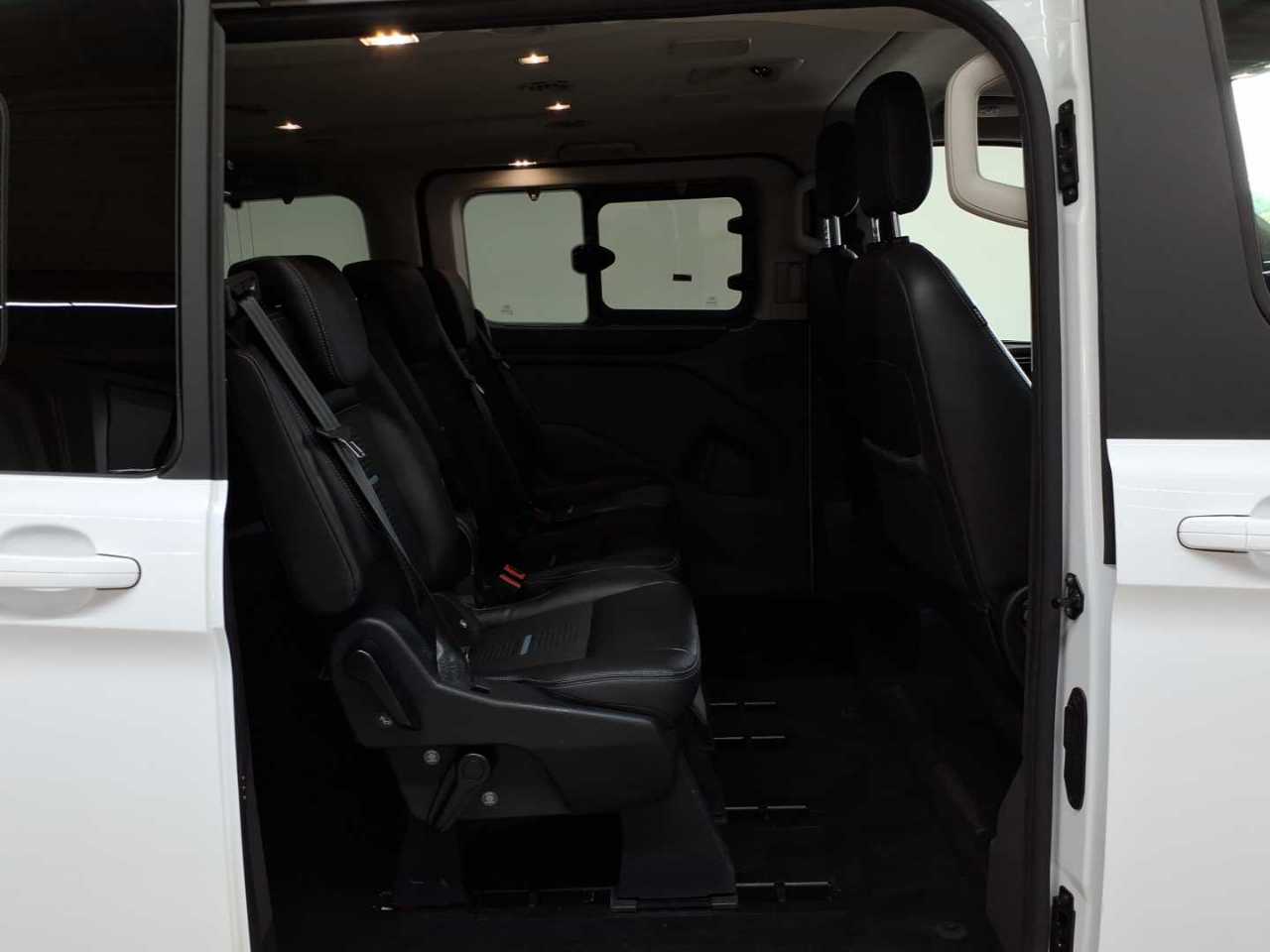 Ford Tourneo Custom 320 L1H1 VA Autm. Active 14