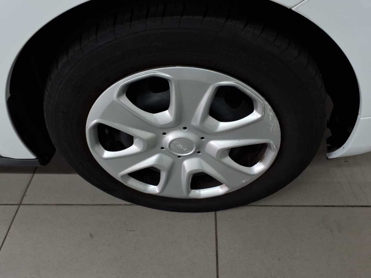 Ford Tourneo Courier 1.5 TDCi S&S Trend 16