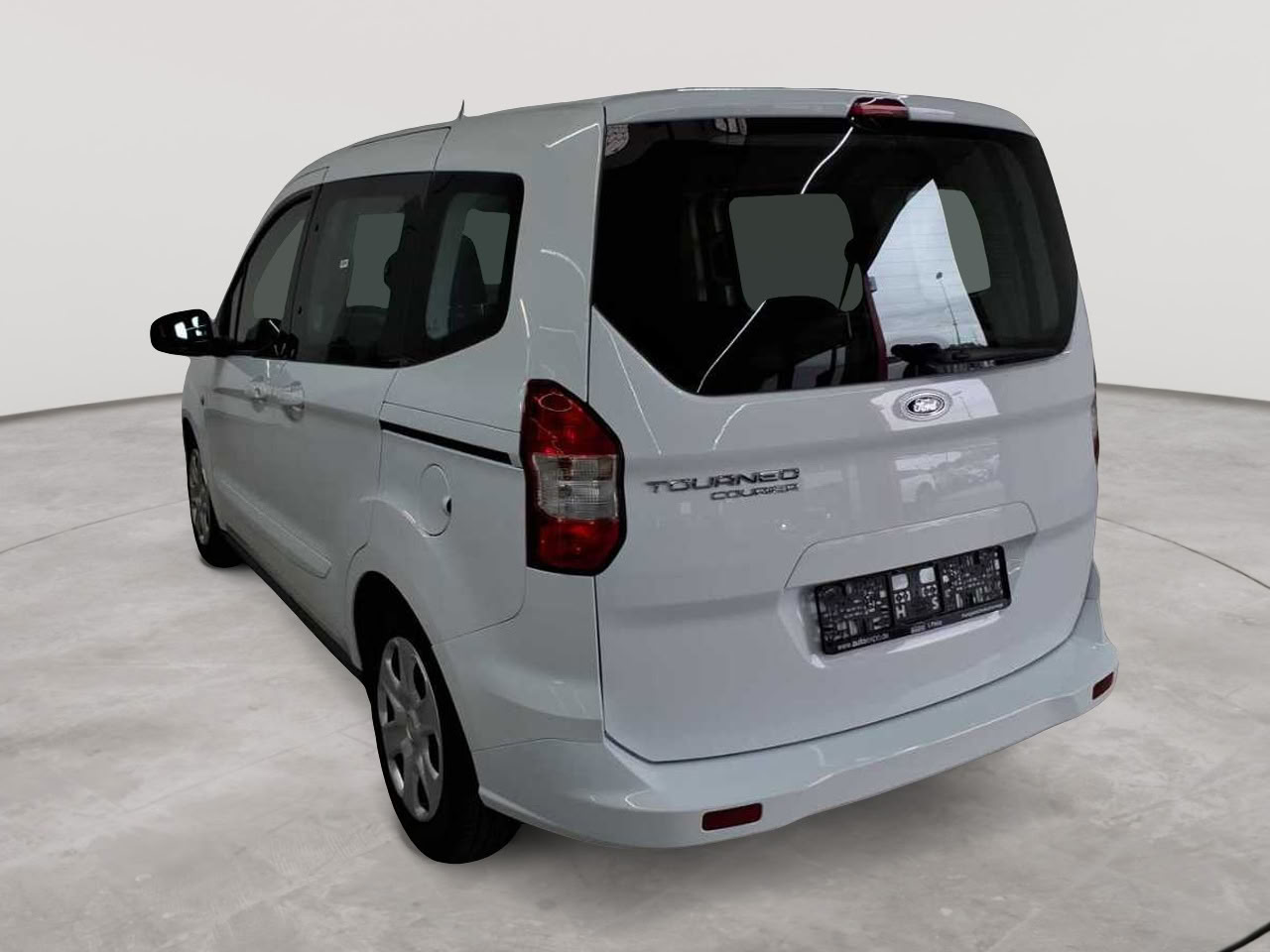 Ford Tourneo Courier 1.5 TDCi S&S Trend 5