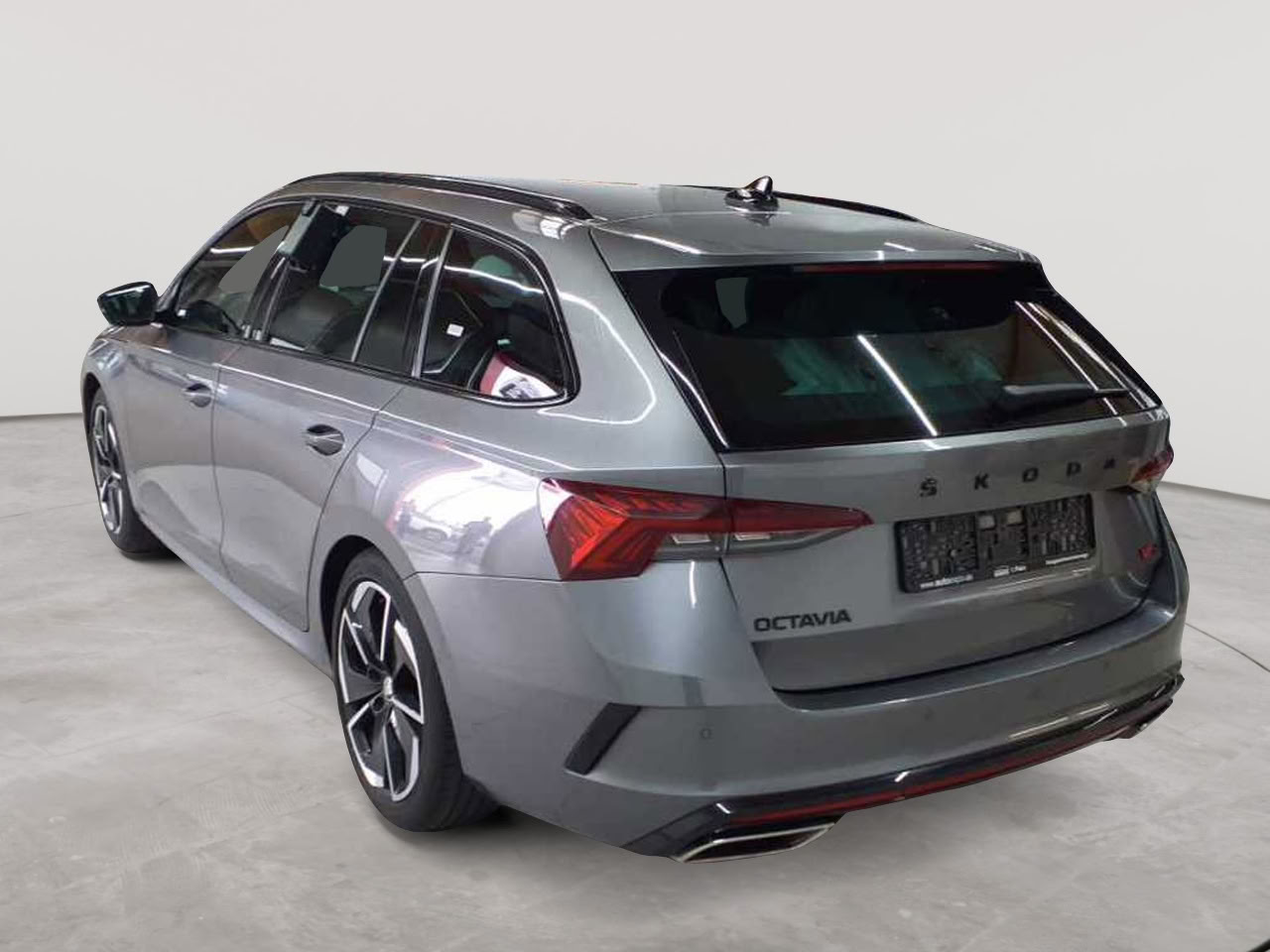 Skoda Octavia Combi 2.0 TDI DSG RS 5