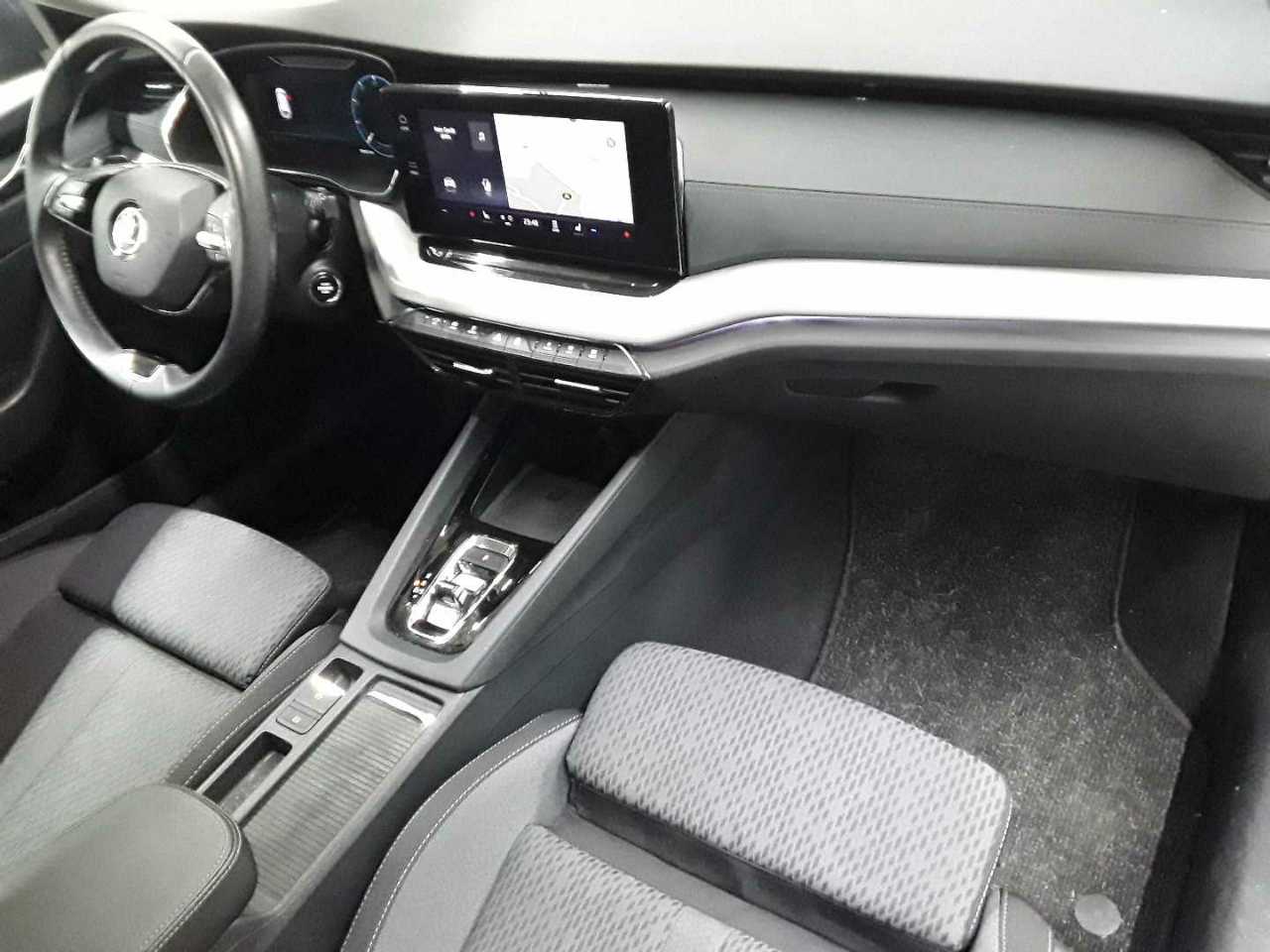 Skoda Octavia Combi 2.0 TDI DSG Ambition 9