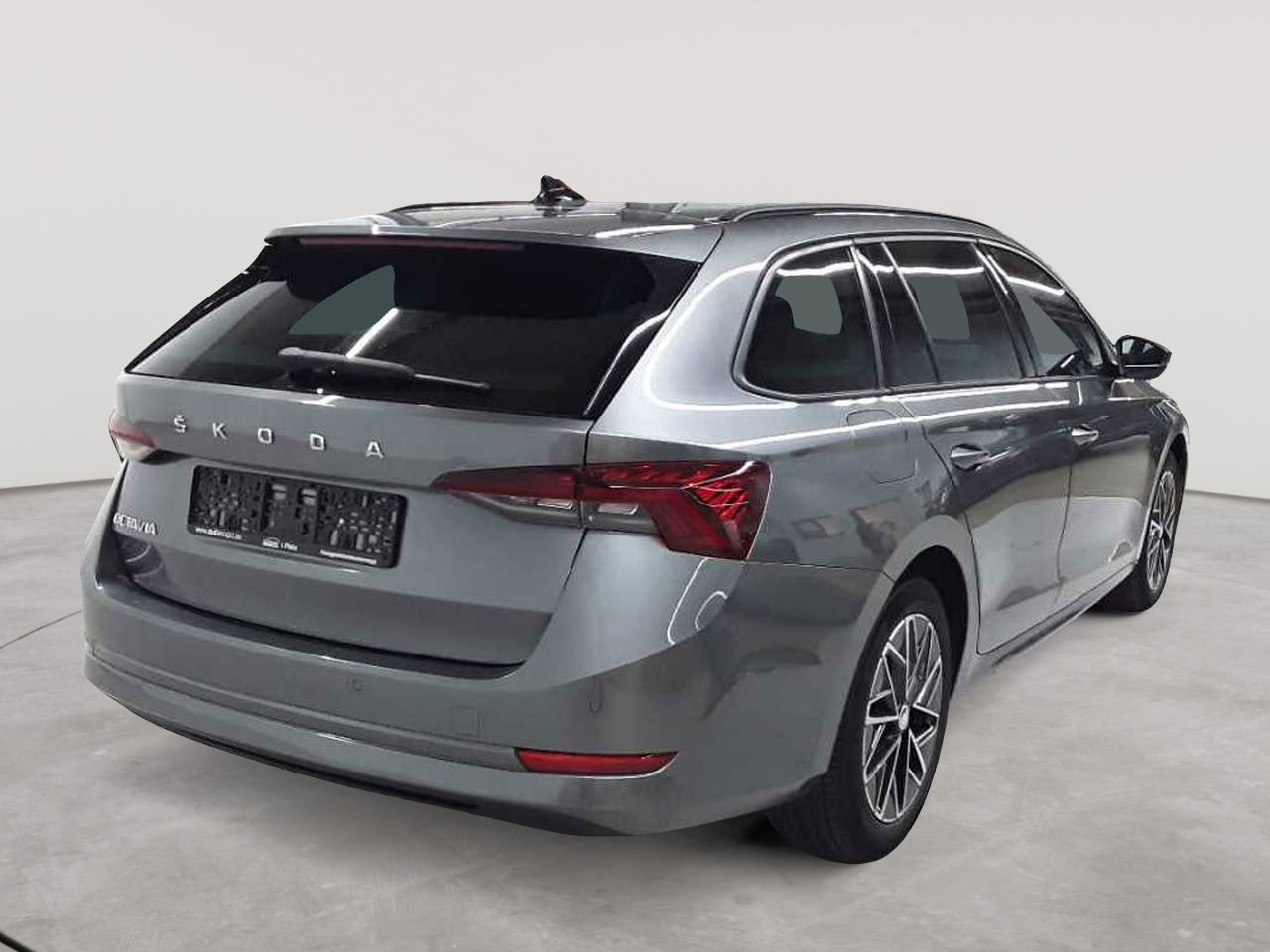 Skoda Octavia Combi 2.0 TDI DSG Ambition 4