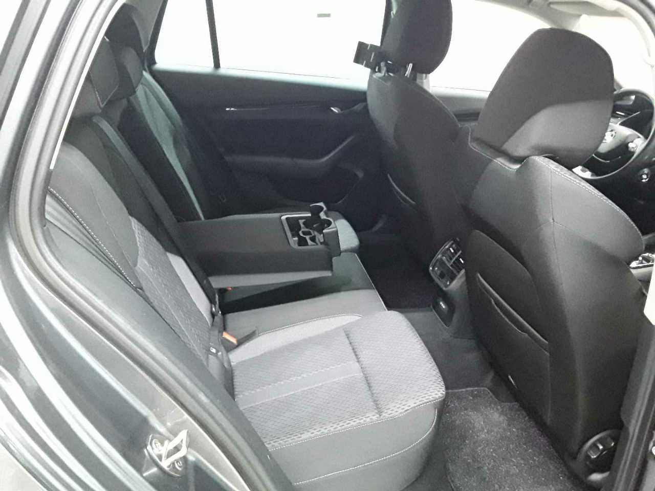 Skoda Octavia Combi 2.0 TDI DSG Ambition 14