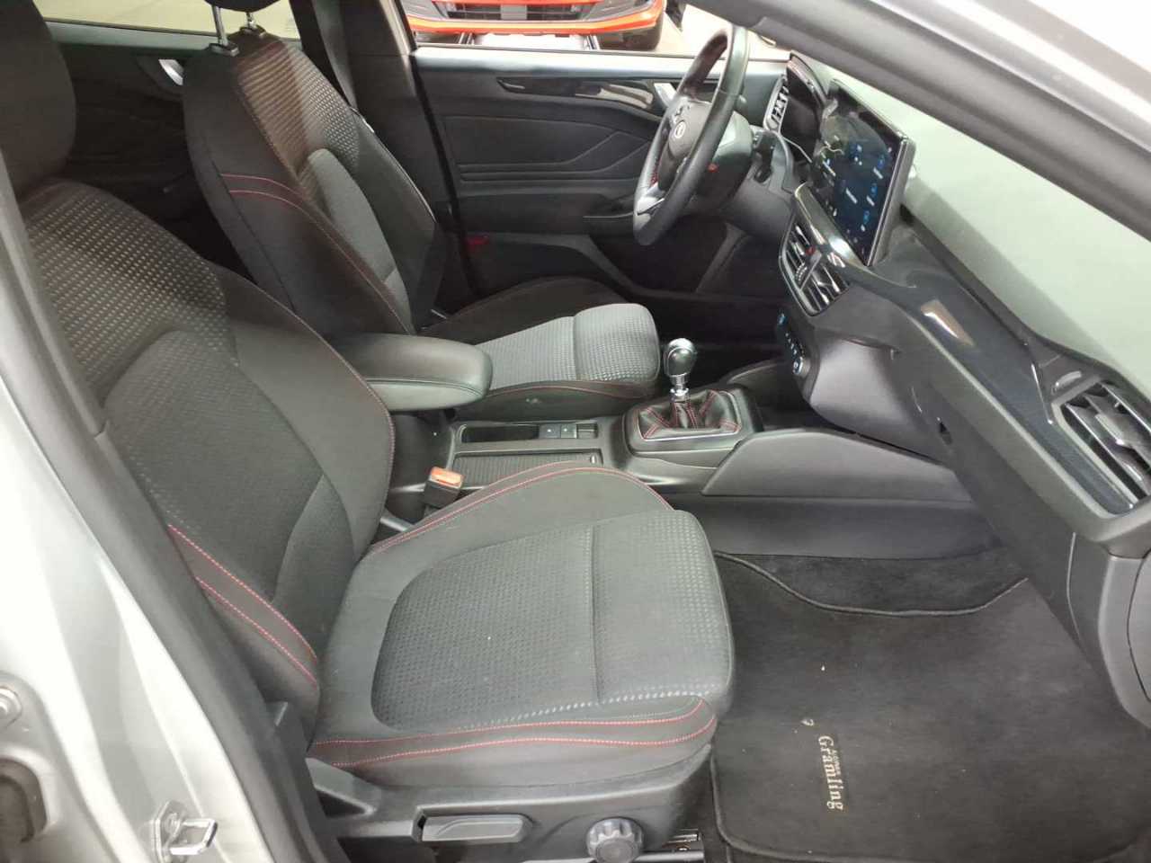 Ford Focus Turnier 1.5 EcoBlue Start-Stopp-System ST-LINE 8