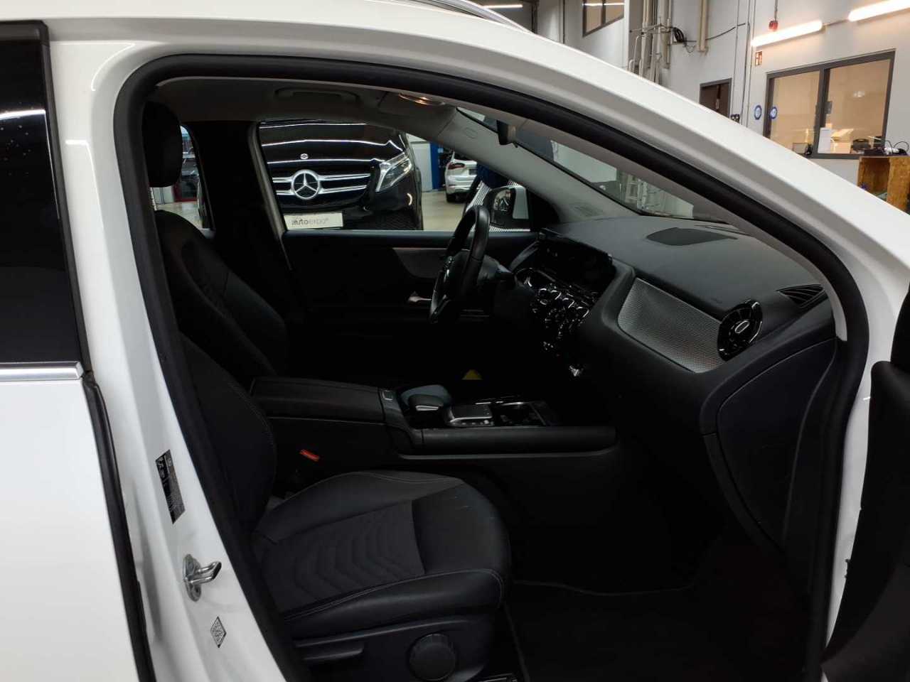 Mercedes-Benz GLA 200 d 8G-DCT 8