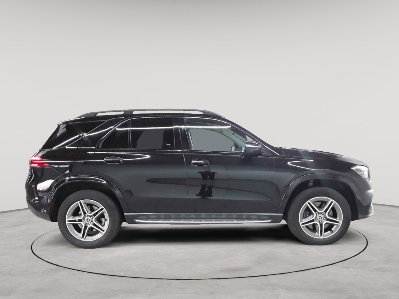Mercedes-Benz GLE 300 d 4Matic 9G-TRONIC AMG Line Advanced Plus 3