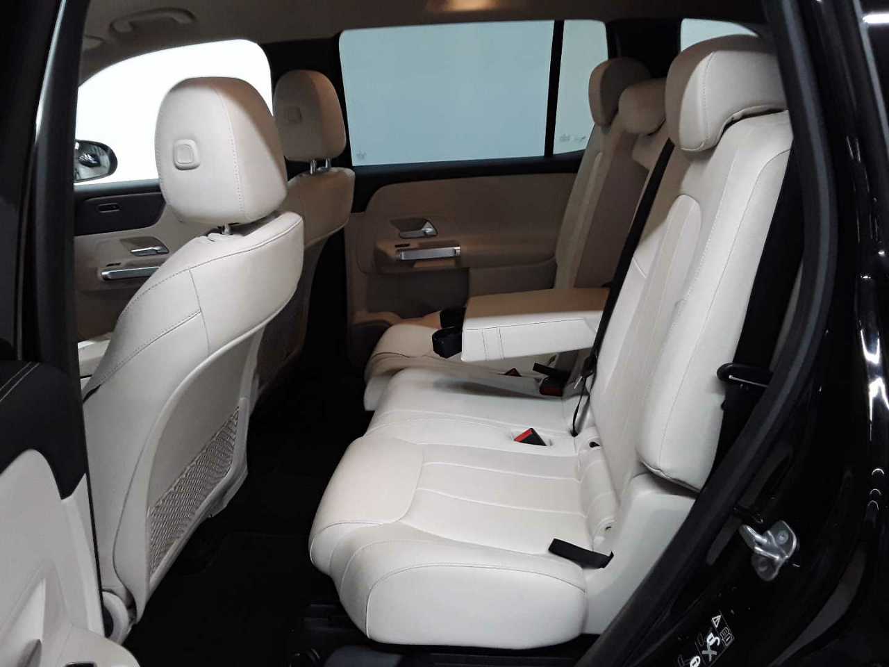 Mercedes-Benz EQB 250 Progressive 13