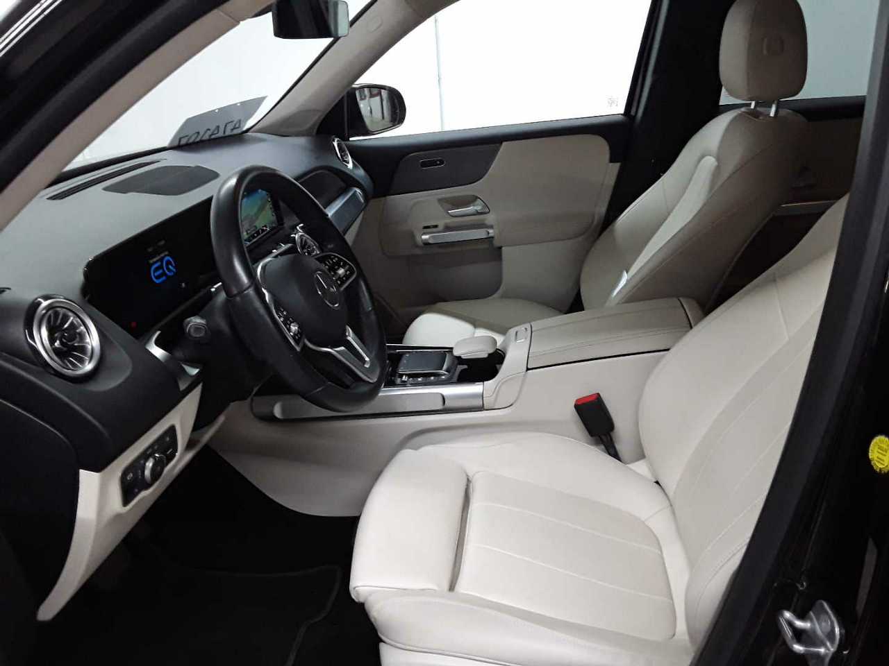 Mercedes-Benz EQB 250 Progressive 7