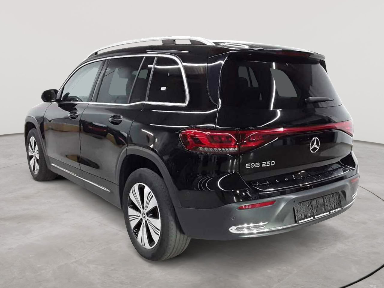 Mercedes-Benz EQB 250 Progressive 5