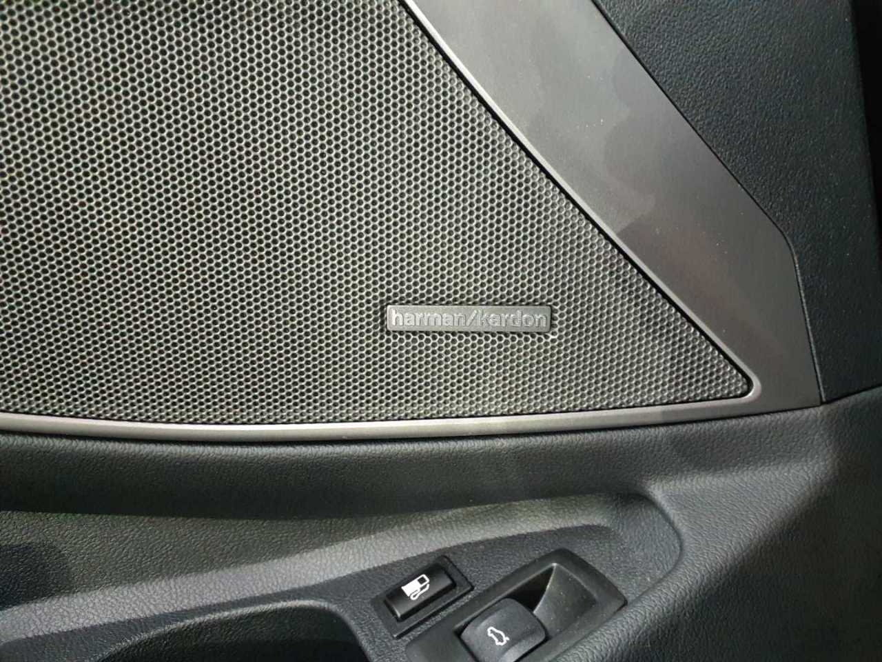 BMW 330e Touring Aut. 18
