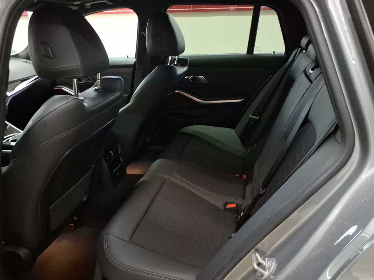 BMW 318d Touring Aut. 13