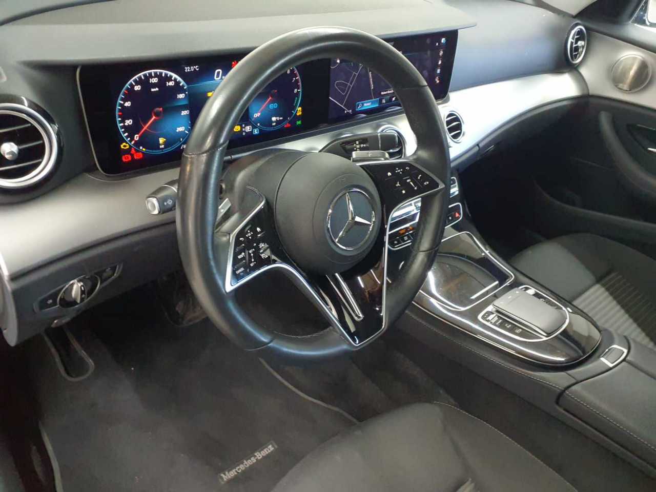 Mercedes-Benz E 300 e 9G-TRONIC 9