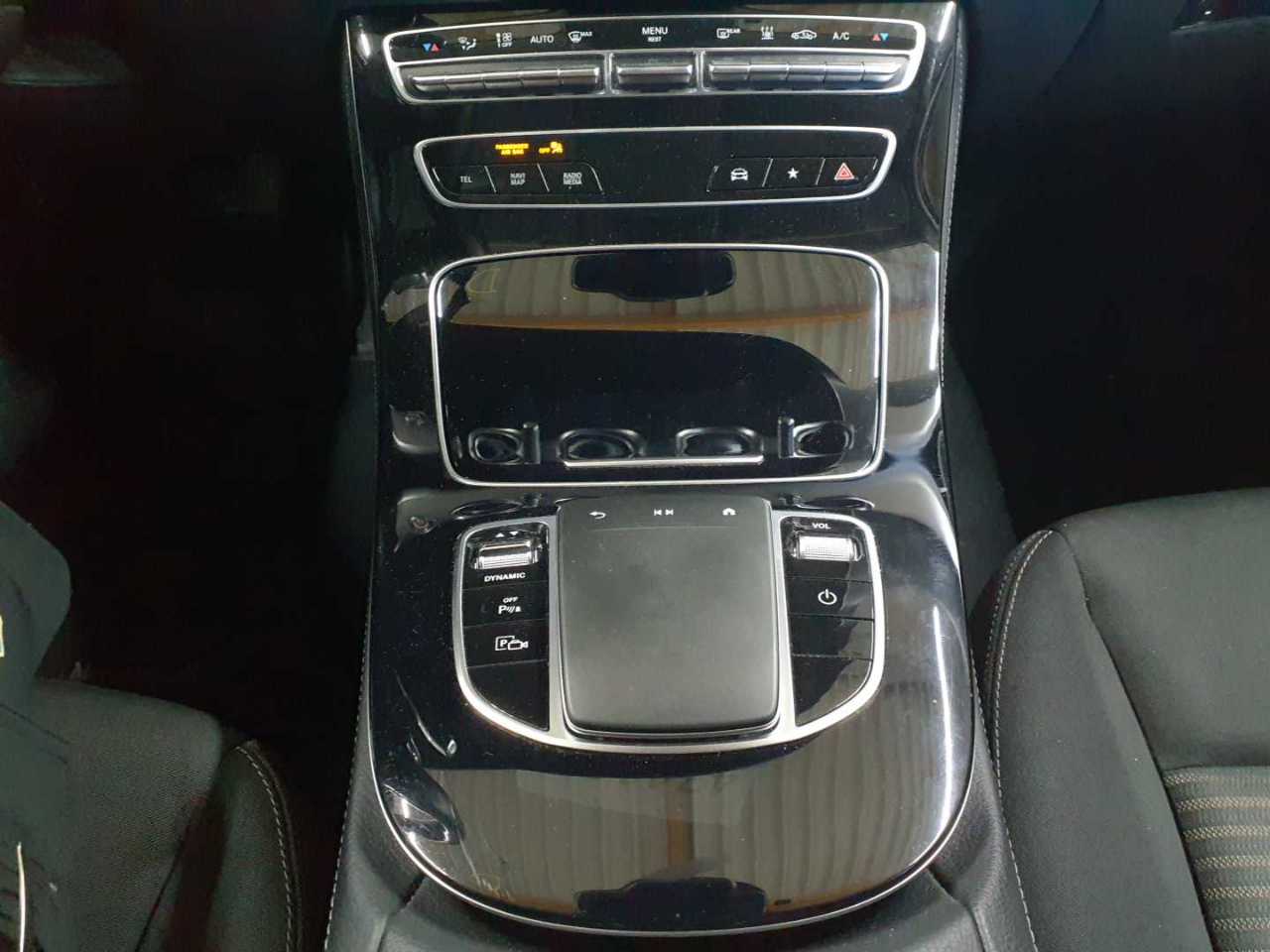 Mercedes-Benz E 300 e 9G-TRONIC 10