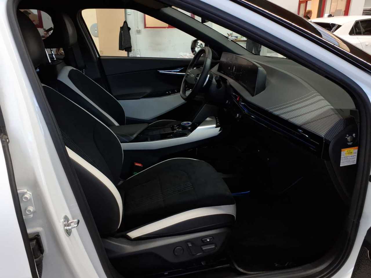 Kia EV6 77,4-kWh AWD GT-line 8