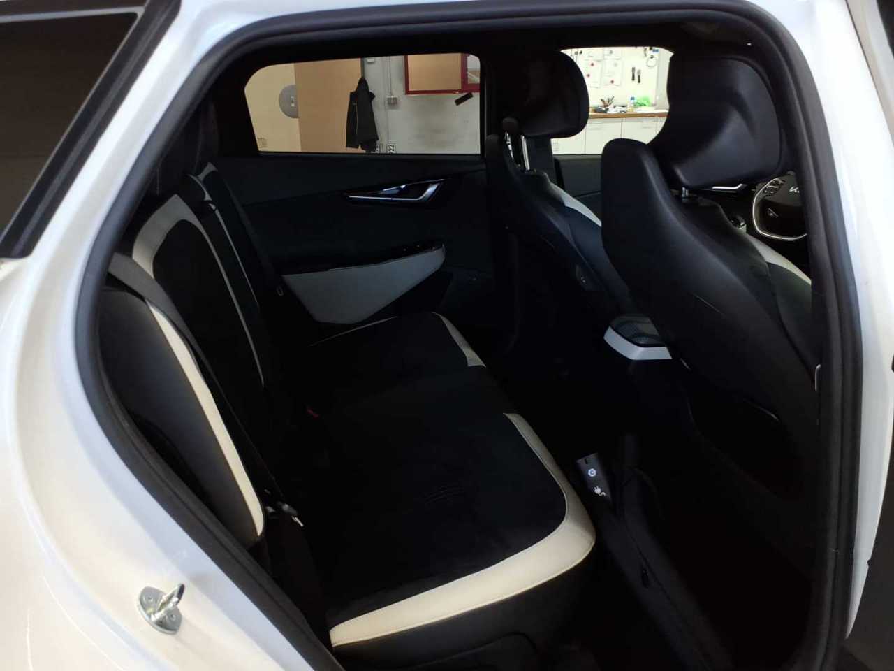 Kia EV6 77,4-kWh AWD GT-line 14