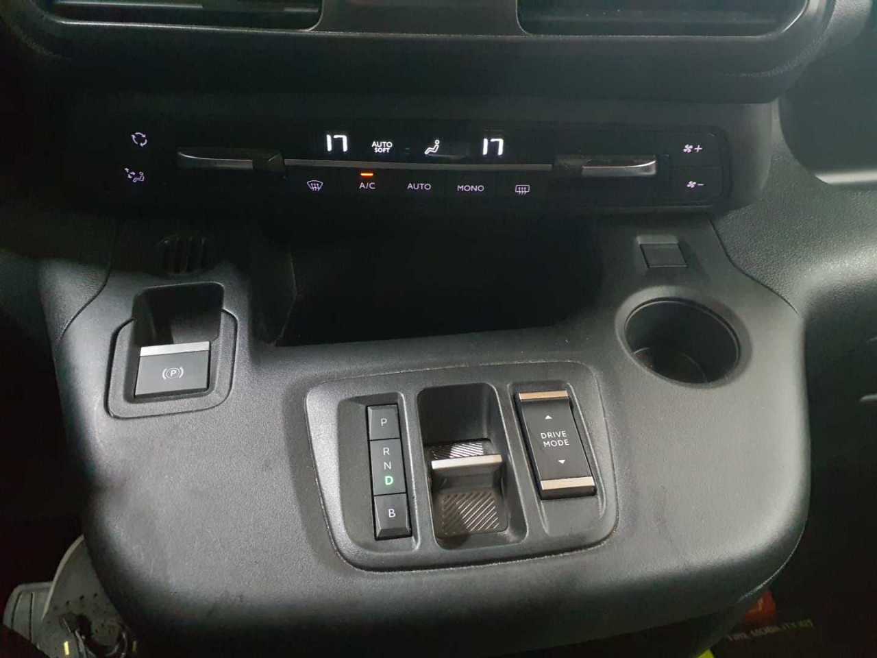Opel Combo e-Life XL Ultimate 10