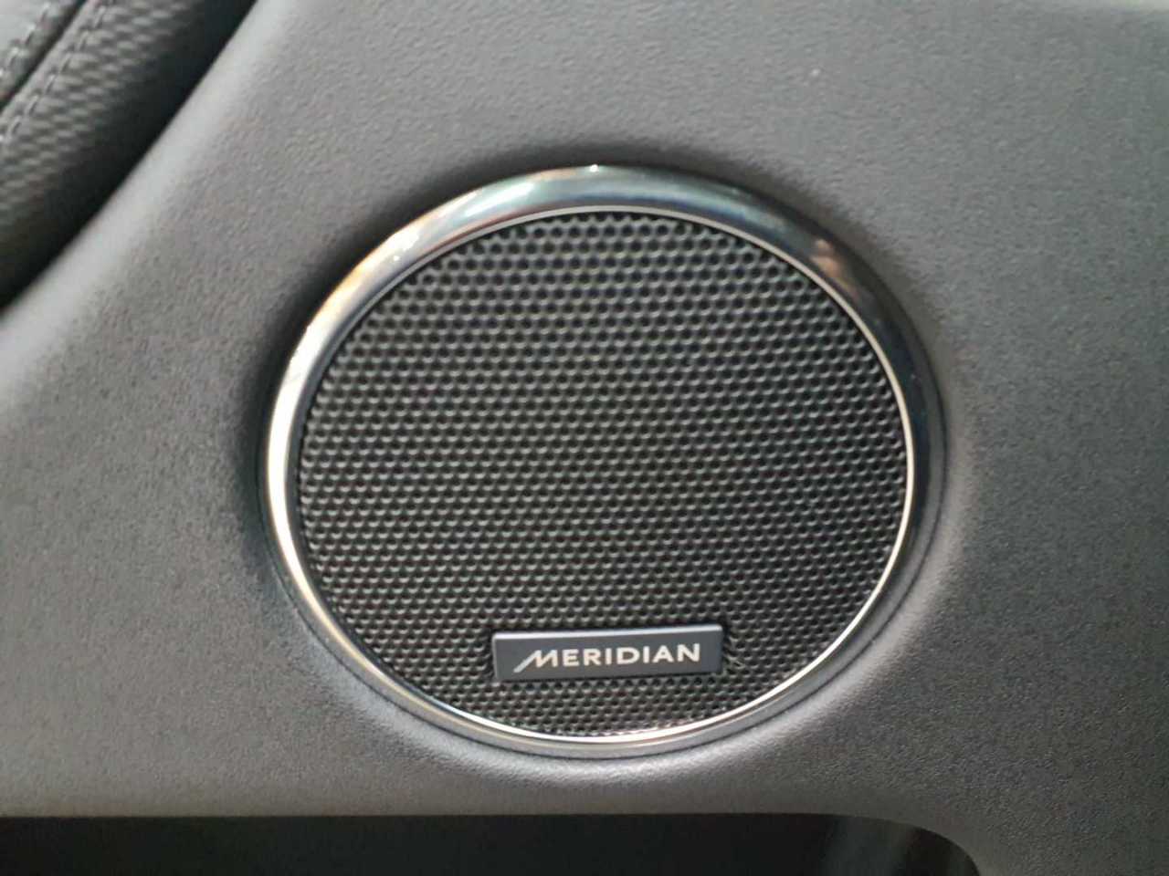 Land Rover Discovery Sport P270e Dynamic SE 17
