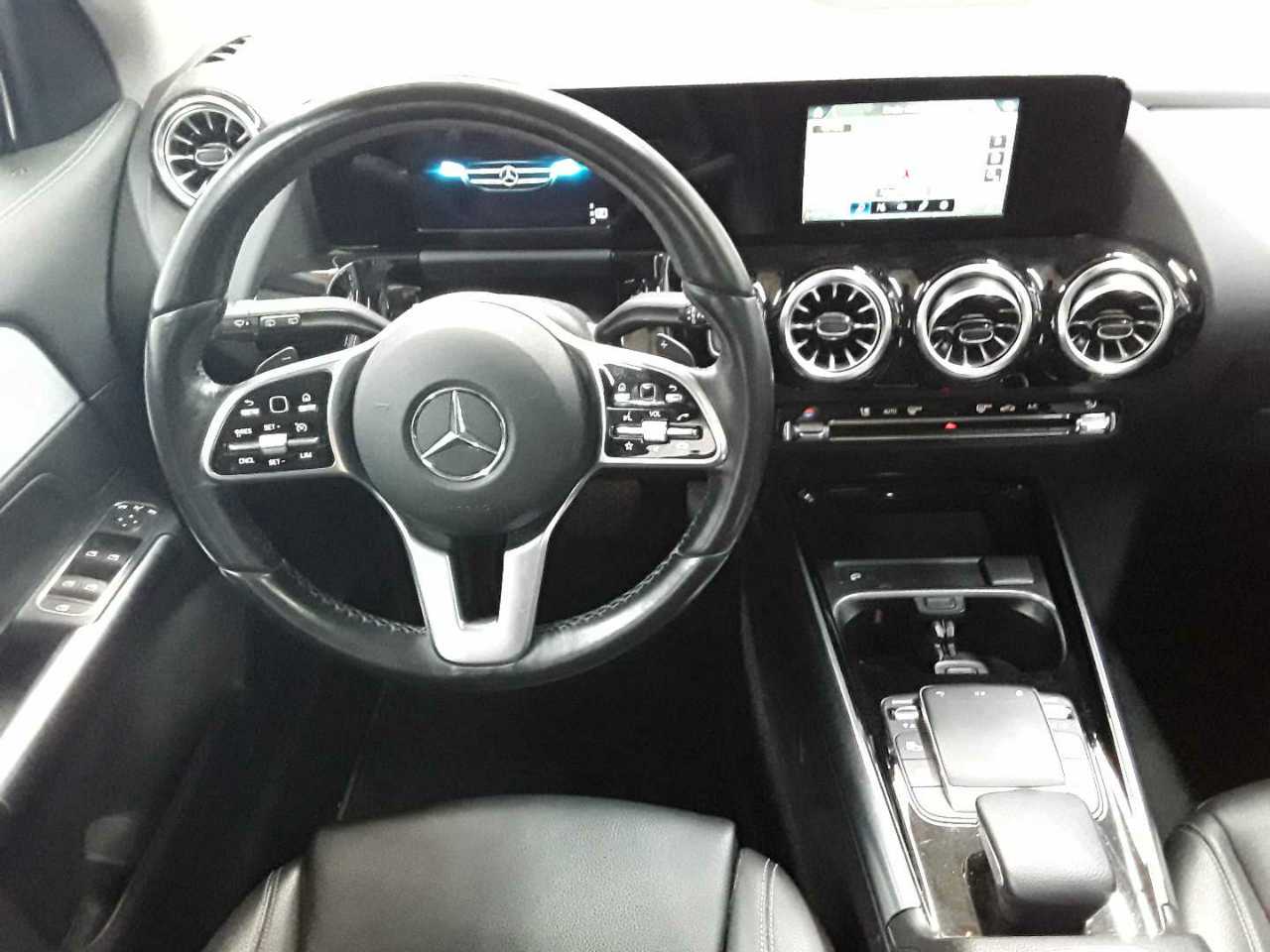 Mercedes-Benz GLA 200 4Matic 8G-DCT Progressive 10